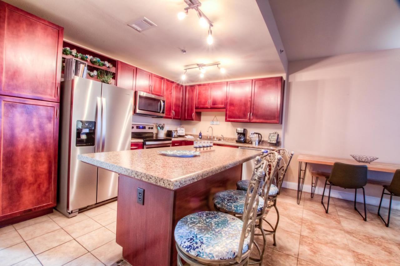 Laketown Wharf 733 By Zia Vr Holiday home
