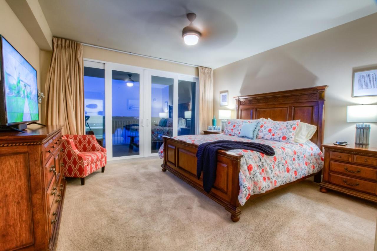 Laketown Wharf 733 By Zia Vr *